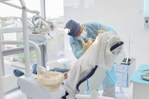 Best Emergency Tooth Extraction  in Breckinridge Center, KY